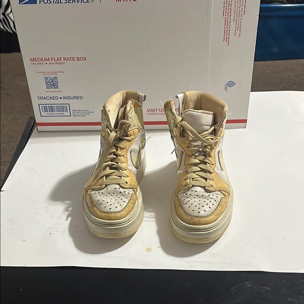 Vintage High-Top Sneakers in Cream and White